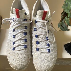 KD basketball shoes